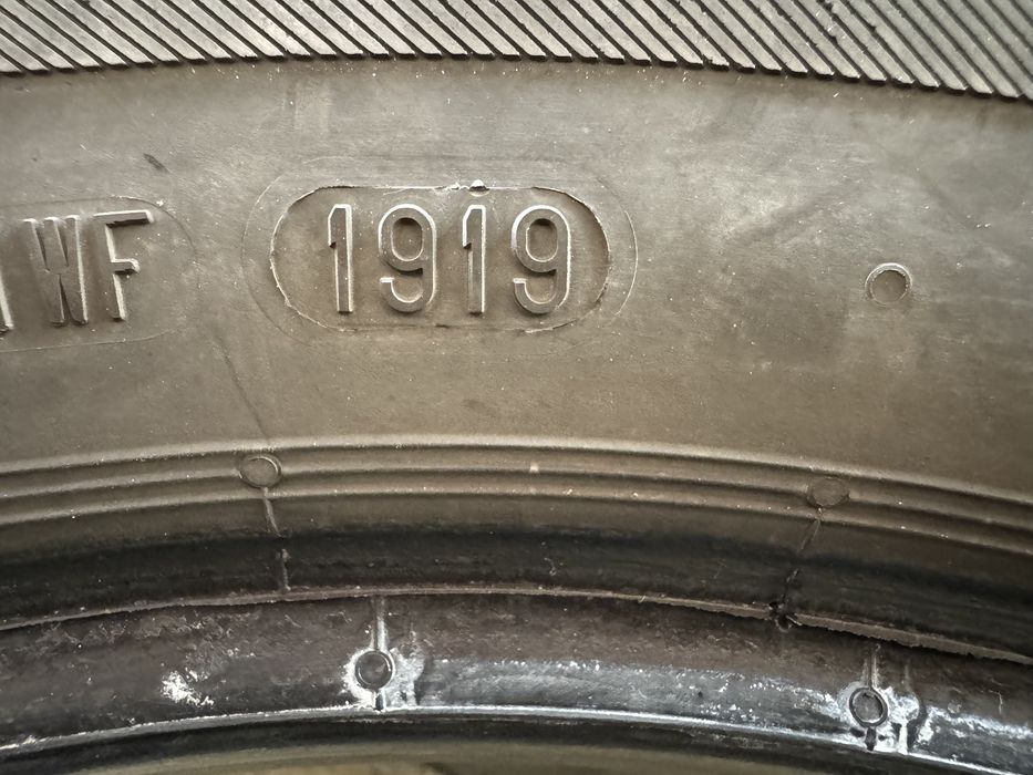 Автомобилни гуми 205 60 16 Barum