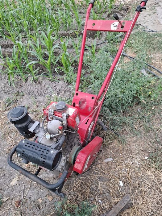 Mini traktor dizel