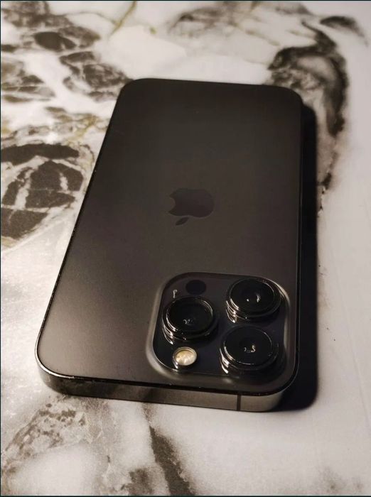 I phone 13 pro sotiladi ekran almashgan