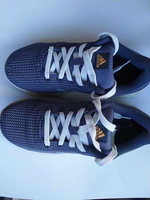 Vând pantofi sport mărimea 37