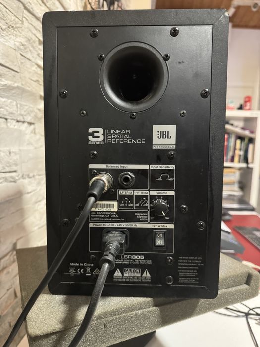 Boxe/Monitoare Studio JBL LSR 305