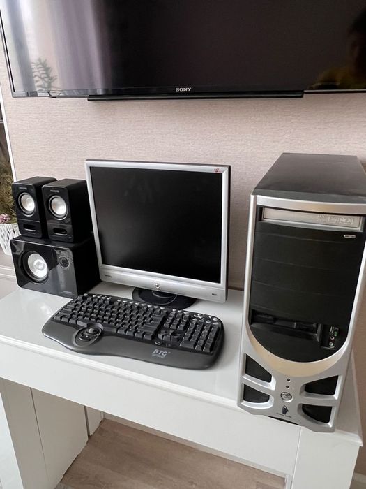 Продам компьютер в сборе.