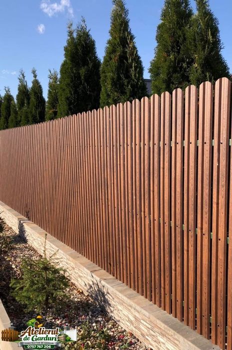 Construim garduri și porți exact după cerințele dumneavoastră (cu sau fără stâlpi de beton), cu fundație (sau fără fundație la cerere), la dimensiuni