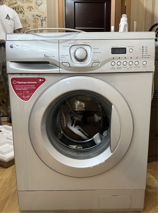 Продам стиральную машинку
