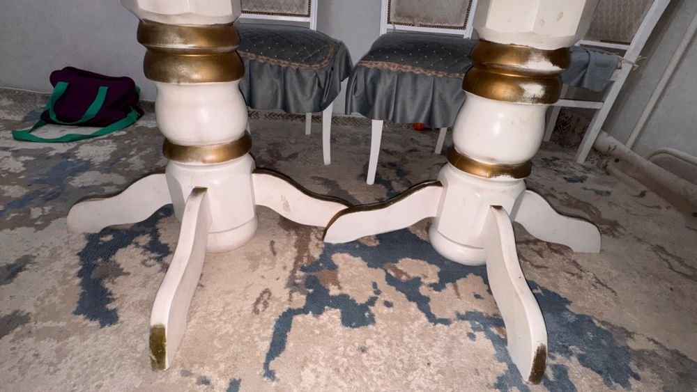 Продам стол кухонный