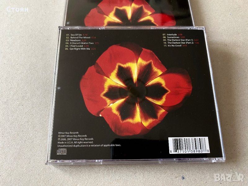 Американско CD Depeche Mode