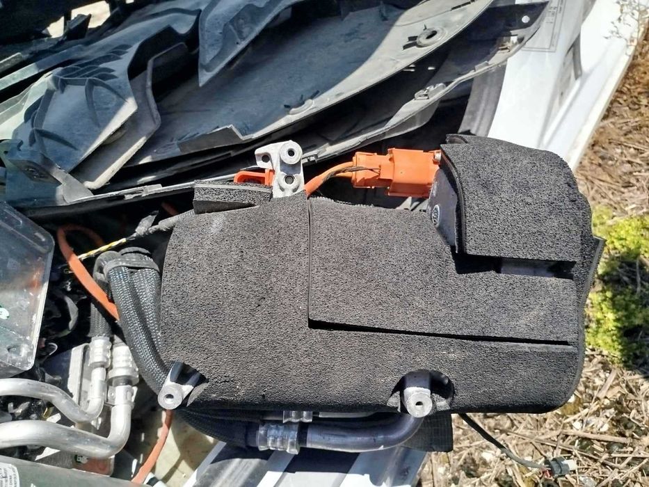 Компресор за климатик AC Tesla Model 3 2020+ Тесла Модел 3