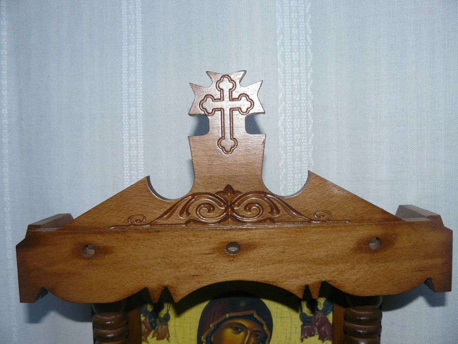 Домашни иконостаси с православни икони