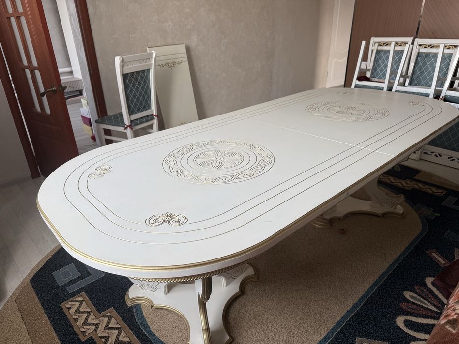 12 стульями вместно стол для кухни