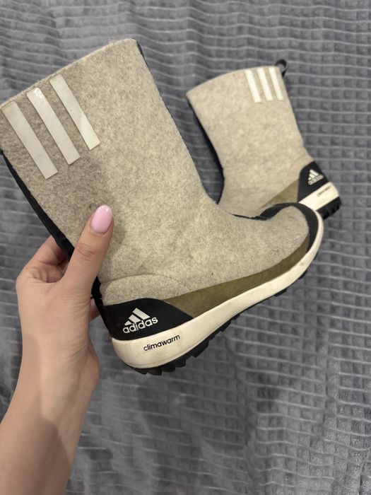 Ботинки-валенки Adidas