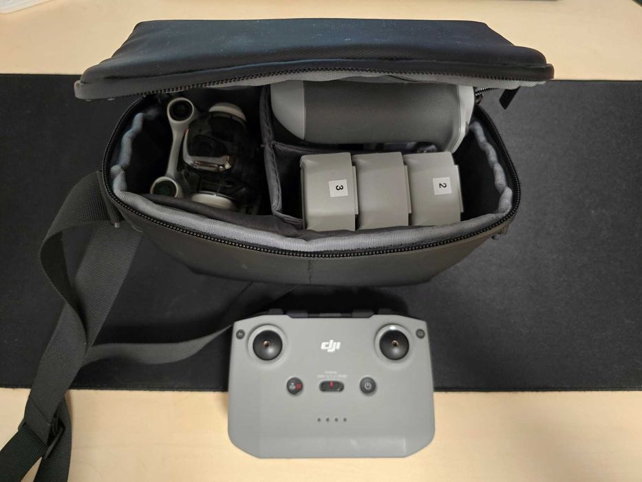 Drona DJI Mini 3 PRO + Fly More Combo + accesorii + DJI care garantie