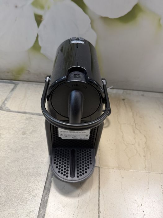 Еспресо кафемашина с капсули Delonghi Nespresso Inissia