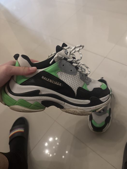 Vand Balenciaga marimea 42