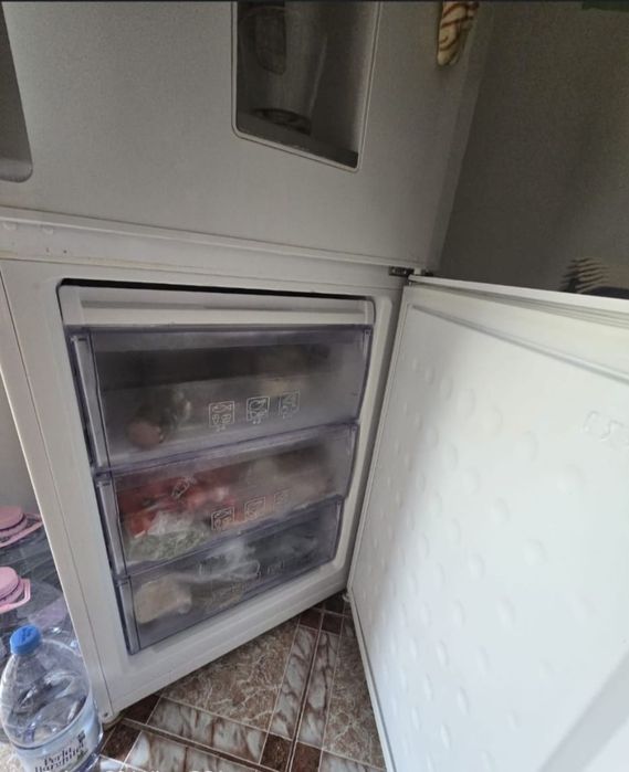 Combina frigorifica Beko