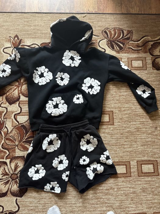 Екипи, долнища nike, corteiz essentials