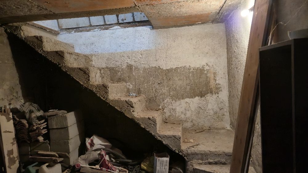 Дава се под наем Гараж / Паркомясто в Асеновград - 45 кв.м за 101.49 € - Снимка #4