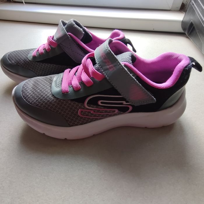 Skechers, mărime 34
