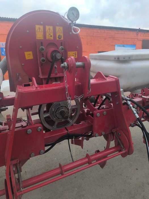 сеялка пропашная VESTA 8 PROFI