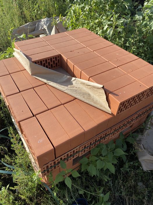 Продам красный кирпич