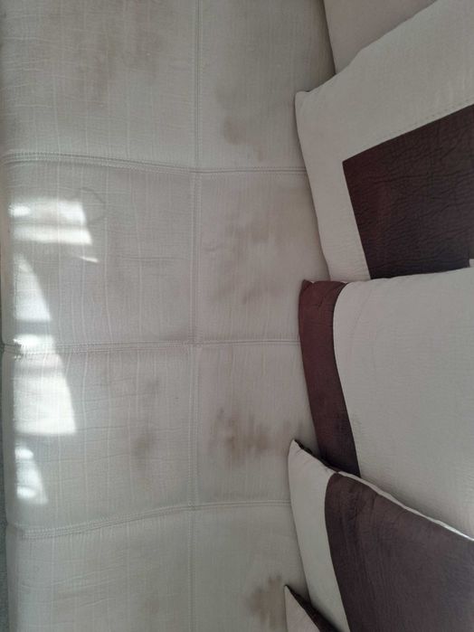 НАМАЛЕН! СПЕШНО! Ъглов диван с възглавници!