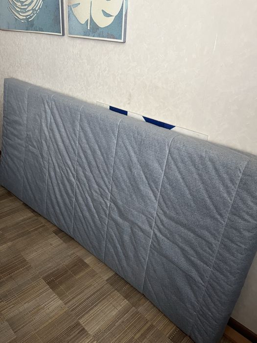 Матрас IKEA.