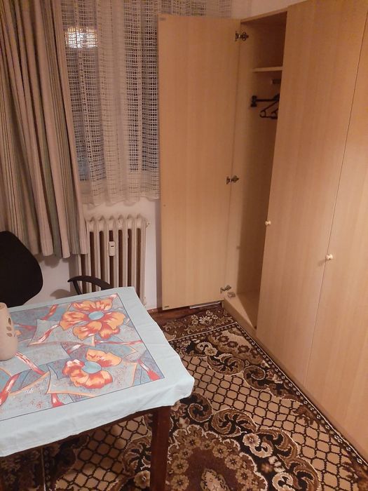 Apartement 2 camere de închiriat zona Intim