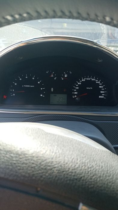 Несия 3 автомашинаси сотилади
