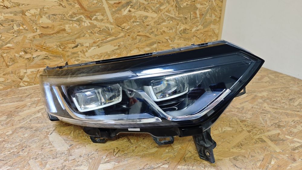 Десен фар за Рено Колеос far Renault Koleos 2 LED PURE VISION