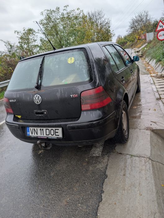 Volkswagen Golf Sportsvan diesel, 1.006 € — imagine 2