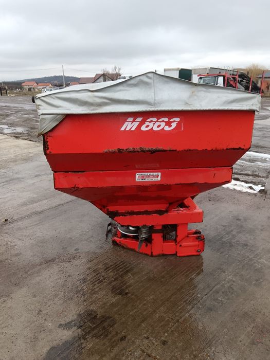 Distribuitor îngrășăminte ,azot, khun 900kg