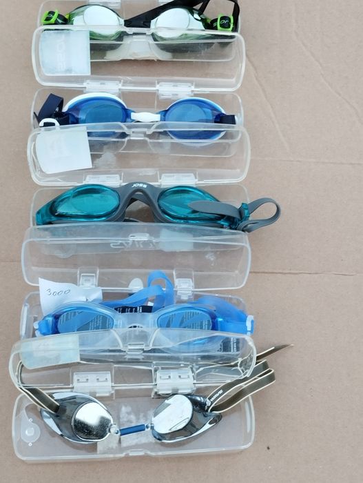 Очки для плавания