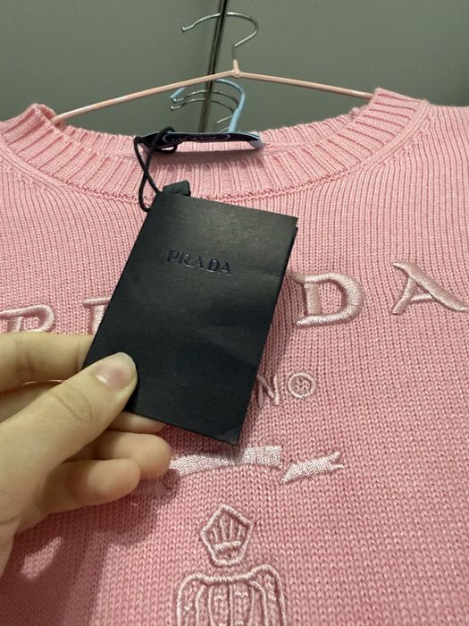 Продам кофту prada