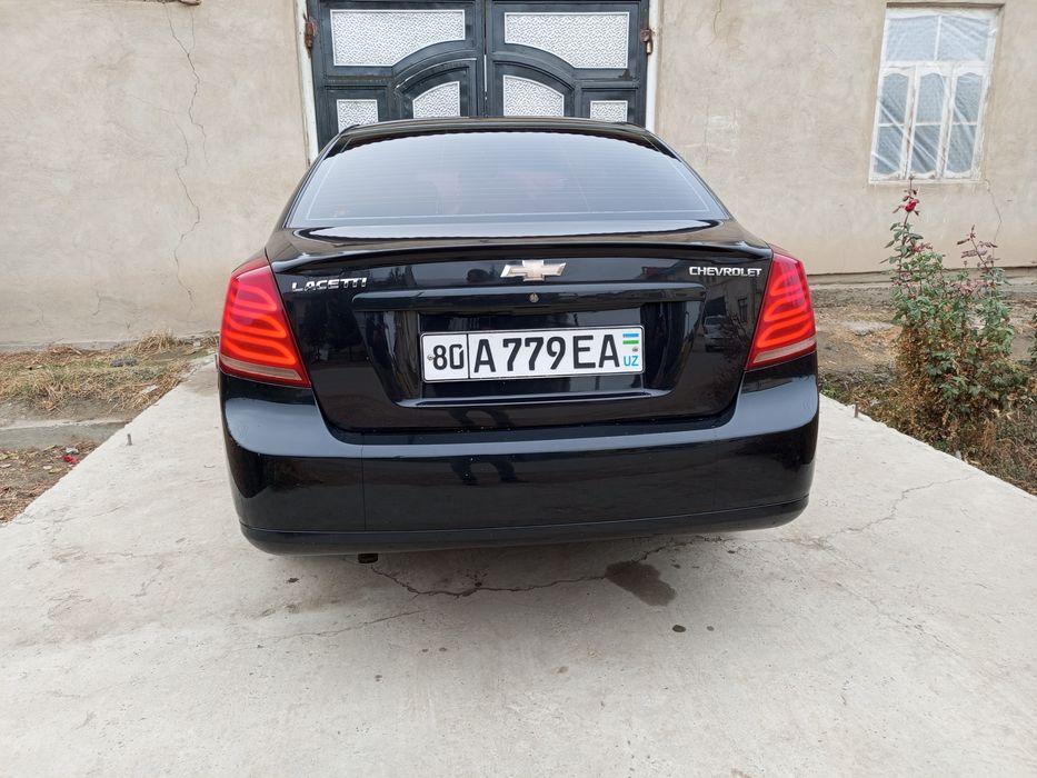 Лассети 1.8 2012