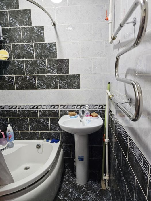 Продаётся Квартира 2×3/3/4 в ТТЗ 1  Договорная