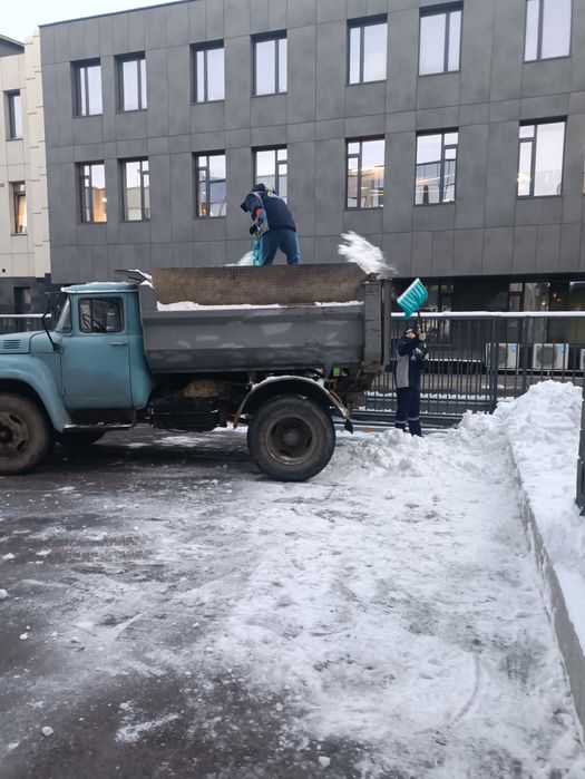 Вывоз снега с погрузкой и без