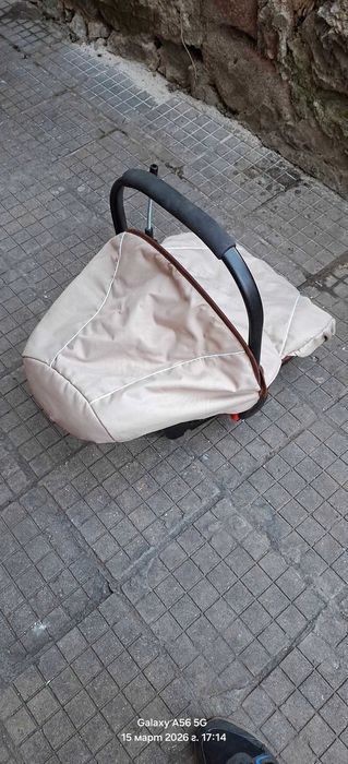 Детска количка. Лятна и зимна-в едно.