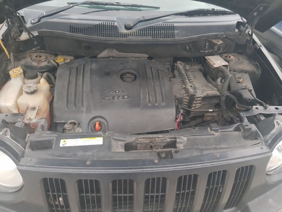 Dezmembrez jeep patriot/ compass 2.0crd 4x4 manual.