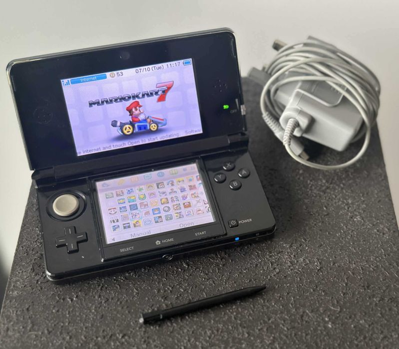 Nintendo 3DS Black + 70 игри Pokemon Zelda Mario Нинтендо