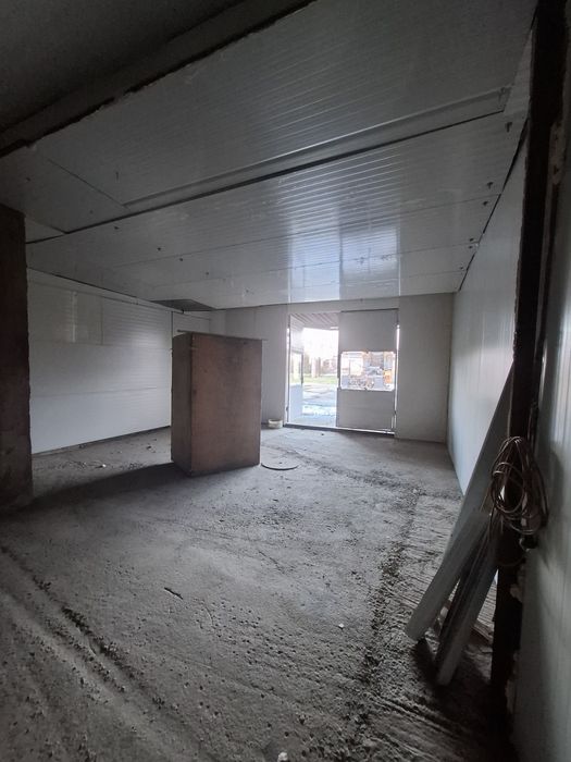 Hală de anchiriat 100MP curte 500MP Blejoi Prahova  zona industriala