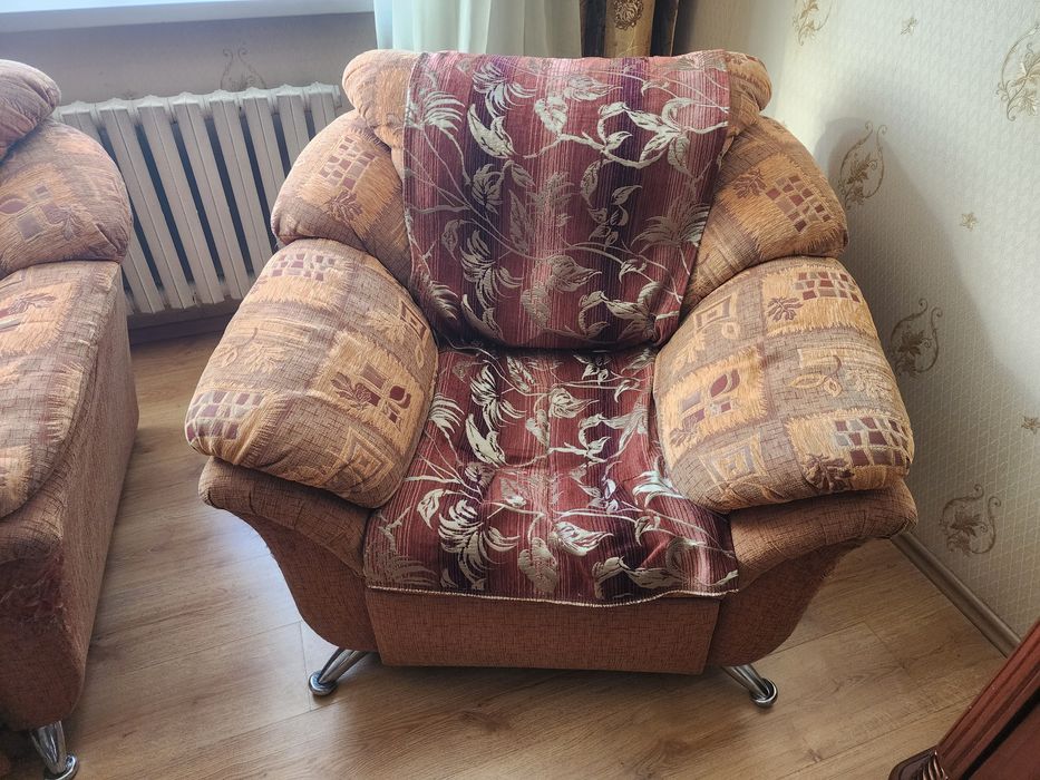 Продам диван и кресло