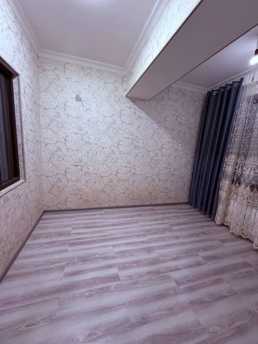 Uy  sotiladi  Navoiy shahri