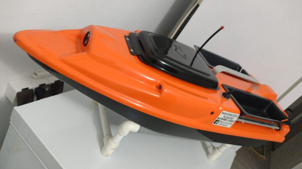 Vând sau schimb cu alte scule de feeder