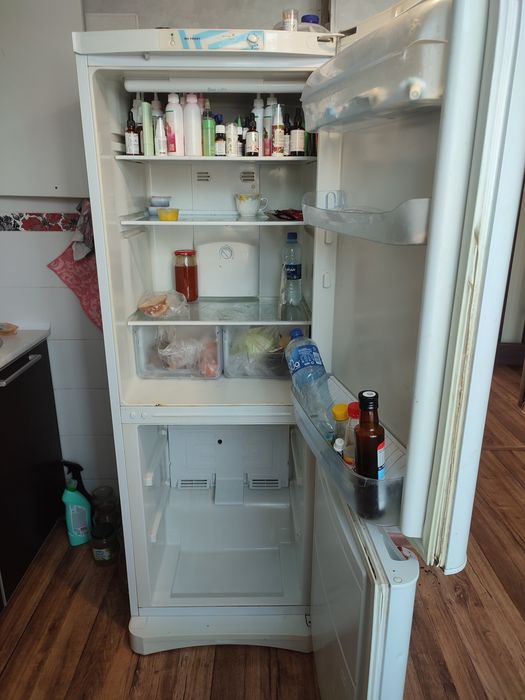 Холодильник indesit No Frost