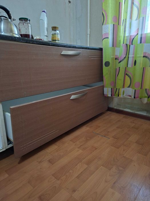 Продам кухонные шкафы