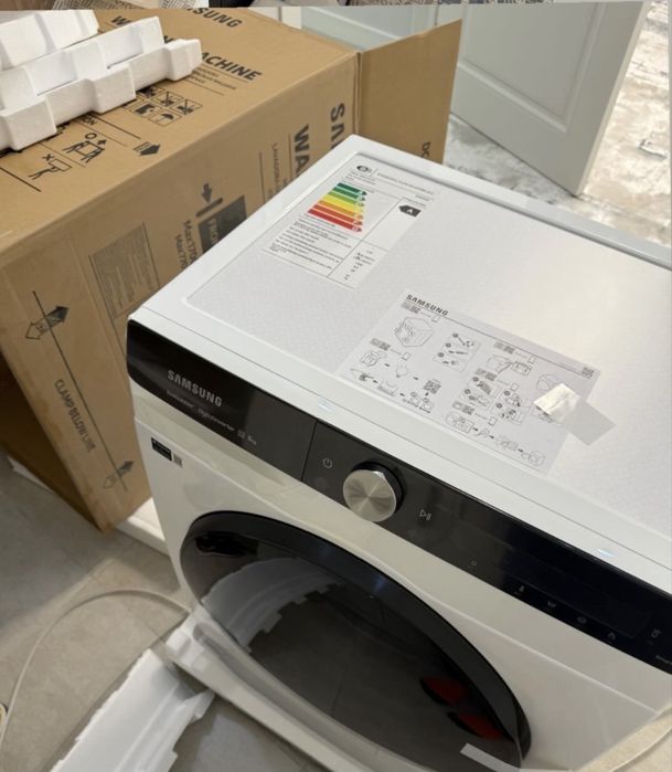 Стиральная машина Samsung WW80AG6L28BELD белый