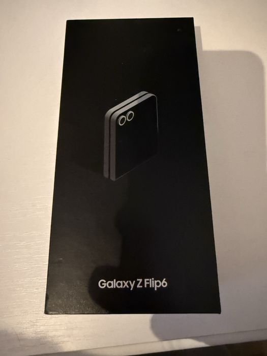 Samsung Galaxy Z Flip6