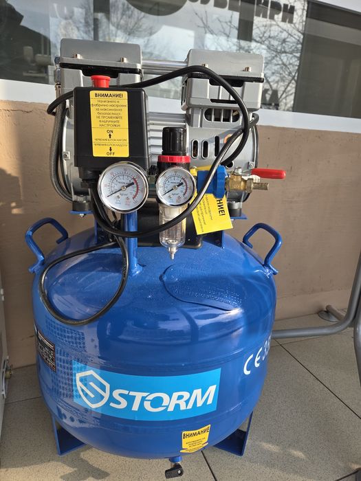 Дентален компресор -чисто нов ( неизползван)