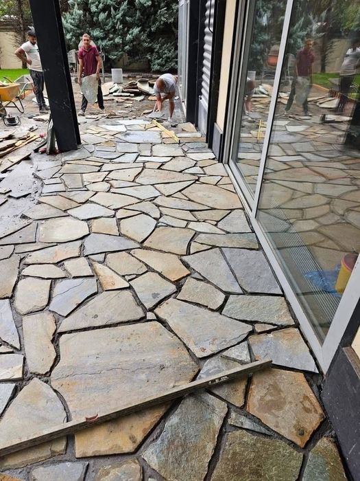 Vand piatra si montez- Asiguram transport și montaj in toată țara