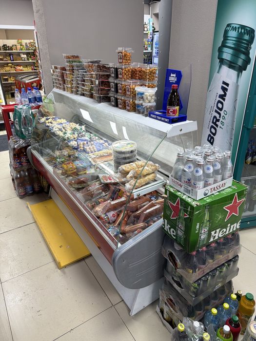 Витринный холодильник