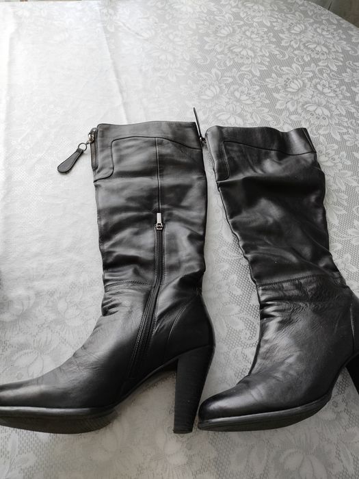 Продам три поры жён.сапог.